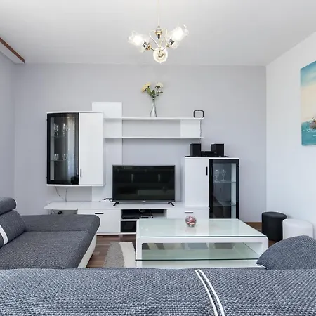 Apartmants Vlade