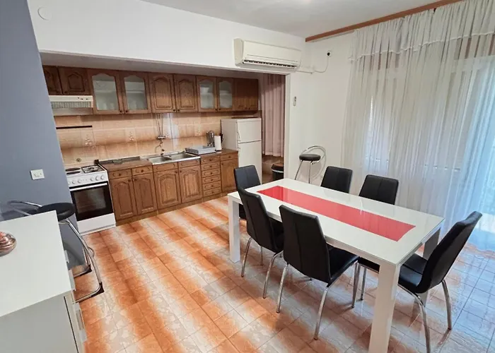 Apartmants Vlade Διαμέρισμα *
